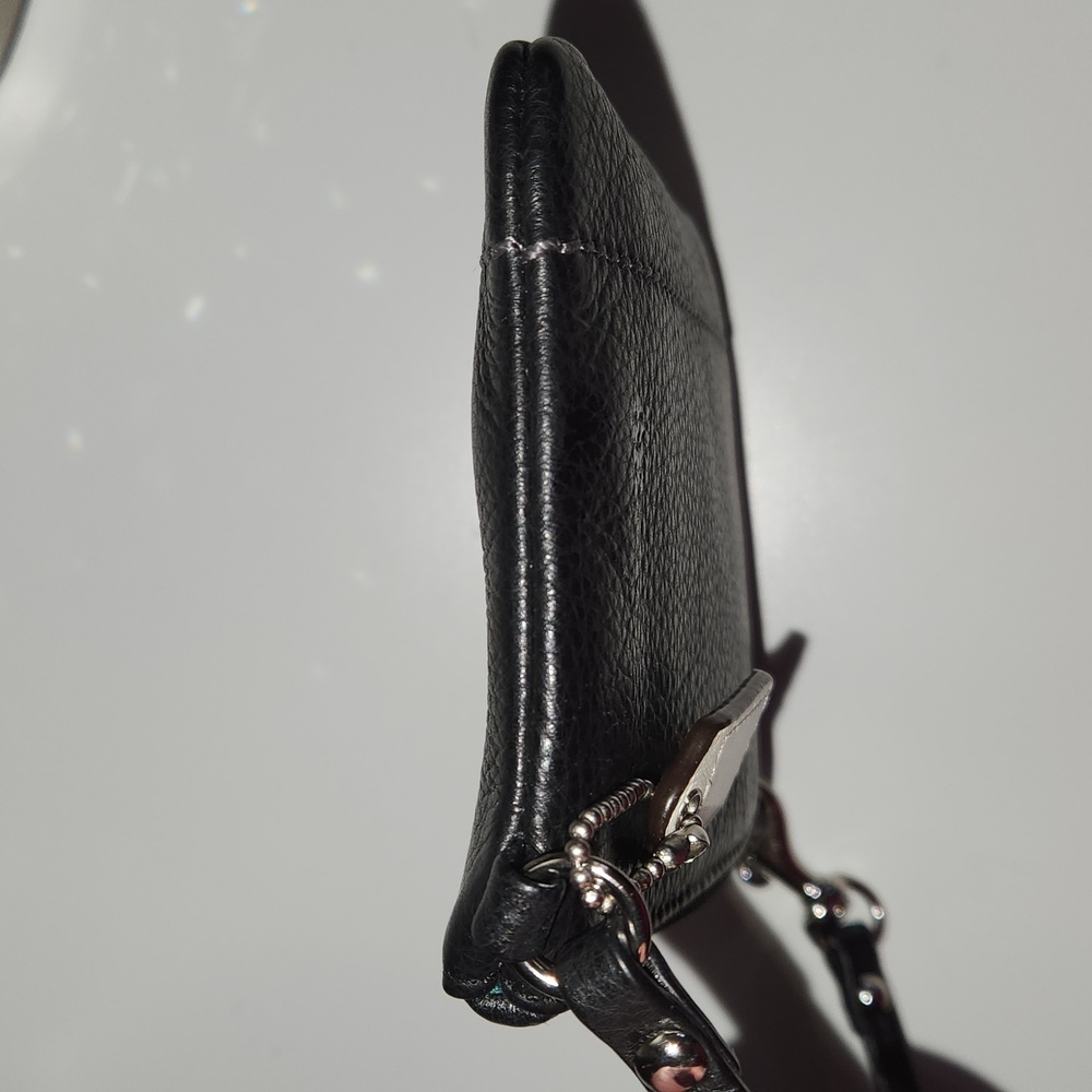 Coach leather Wristlet - Picture 4 of 4